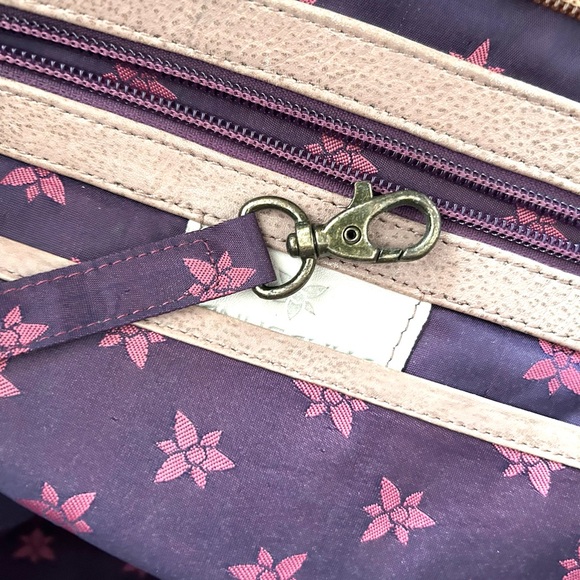 Anuschka - Hand painted one of - Picture 11 of 16